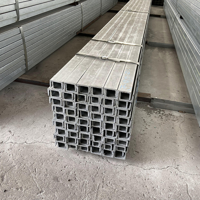 C / U-vorm Gegalvaniseerd stalen kanaal 50 * 50 mm stalen staaf GI-profiel voor autoframe